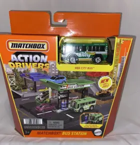 Hdl08 Matchbox 2022 Action Drivers Bus Station Playset With