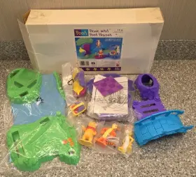 67899-92 Mattel 026676678992 Picnic With Pooh Playset