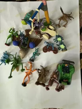Mattel 074299193545 Disney Pixar A Bugs Life The Ants Race Into Battle 1998 And More Other Par