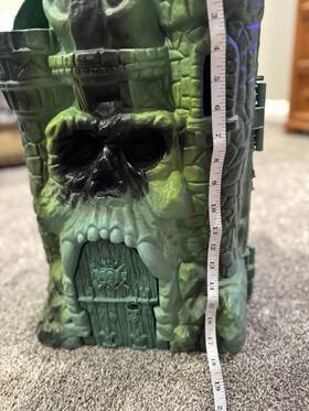 Mattel 38911-2259 Skull Castle Face Action Figure Playset Fold-out Building 18in Plastic Mpn