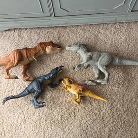Mattel Fwm29 Jurassic World Dinosaur Playset - 4 Figures