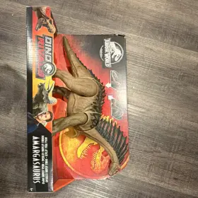 Gfh09 Mattel Jurassic World Dino Rivals Amargasaurus Playset With Collector Card