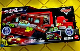 Mattel Hpx76 Disney Pixar Cars Glow Racers Transforming Mack Playset