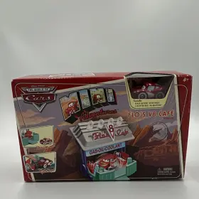 M6003 Mattel Cars Flos V8 Caf Playset Lightning Mcqueen Spinning Turntable Gas Pumps