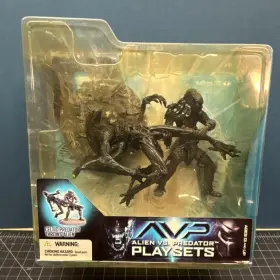 17912 Mcfarlane Toys Alien Vs. Predator Celtic And Playset Boxed 2004