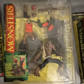 8792640102 Mcfarlane Toys Full Set Monsters Series 1- Dracula Werewolf Hunchback Franke