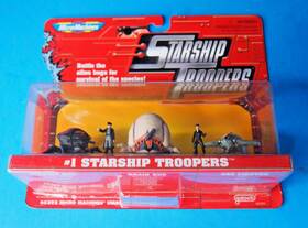 Micro Machines 047246662937 Vintage Starship Troopers Set #1 1997 Galoob Carl Brain