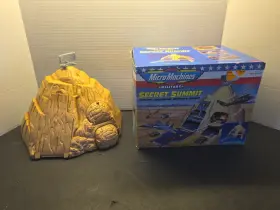 65534 Micro Machines Military Secret Summit Hidden Mountain Base Galoob 1992