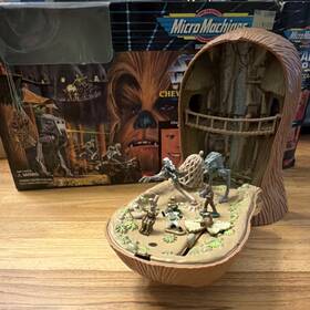 Micro Machines 65815 Star Wars Chewbacca Endor Playset Complete In Box