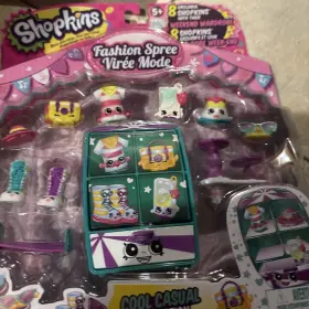 Moose 630996561072 Shopkins Season 3 - Fashion Spree 8 Pack Cool Casual Playset 11 Pieces