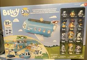 Moose Enterprise 1789461 Bluey 3-in-1 Transforming Plane Playset Boxed 12 Figures