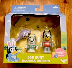 11-r0 Moose Enterprise 19564-00/03/11-r0 Bluey Egg Hunt Playset With Muffin And Grey Dancer Figures