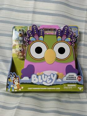 Moose Enterprise Fv15624 Bluey Chattermax Figure Carrying Case Playset With Muffin