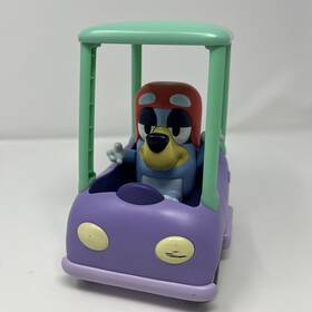 Moose Toys 18992 Bluey Chat Mates Grannies Car Playset With Talking Janet Figure