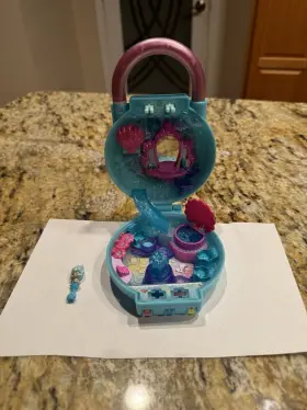 56871 Moose Toys Shopkins Lilft Secrets Series 1 Cutie Mermaid Mini Play-set Lock Locket