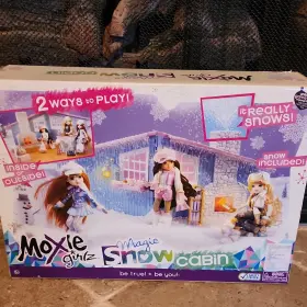 399421 Moxie Girlz Magic Snow Cabin Playset With Dolls Boxed Fantasy Cartoon Theme