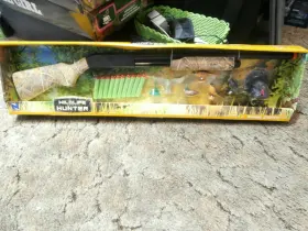 Ss-66216b New-ray Wildlife Hunter Shotgun Darts Turkey Duck Play Set 18pc
