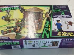 Nickelodeon Playmates Toys 95051 Teenage Mutant Ninja Turtles Z-line Ninjas Playset 2013 Boxed
