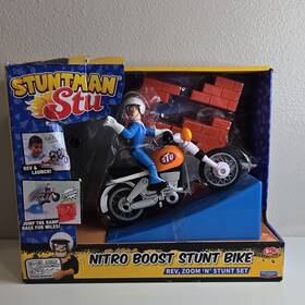Playmates 04004 Stuntman Stu Nitro Boost Stunt Bike Rev Zoom Ftnft Set Kids Toy