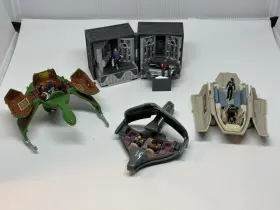 Playmates Toys 043377061786 4 Star Trek Innerspace Mini Playset Ships 94-96 Includes All Minifigs