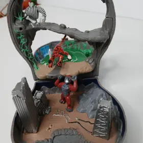 Playmates Toys 043377122517 Vintage Primal Rage Talon Vs. Chaos Compact Playset 1997