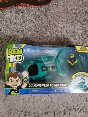 77402 Playmates Toys Ben 10 Diamondhead Power Tank Vehicle Figure Playset Cartoon Network New