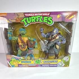 Playmates Toys 81376 Teenage Mutant Ninja Turtles Leonardo Vs Rocksteady Boxed Playset