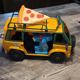 83468 Playmates Toys Teenage Mutant Ninja Turtles Pizza Van Playset