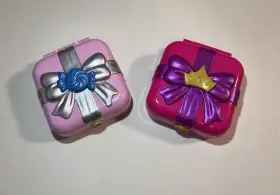 Gdk80 Polly Pocket Playset Lot Pink Purple Gift Box Cases Mini Dolls Accessories