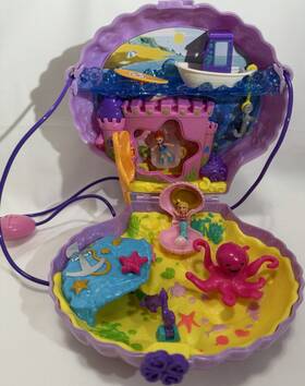 Polly Pocket Gnl73 Purple Shell Compact Playset With Figures And Octopus