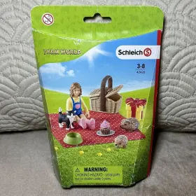 42426 Schleich Nip Farm World Birthday Picnic 10 Piece Set Girl With Tuxedo Cat