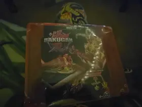 6067046 Spin Master Bakugan Baku-tin Mantid Special Attack Combine And Brawl