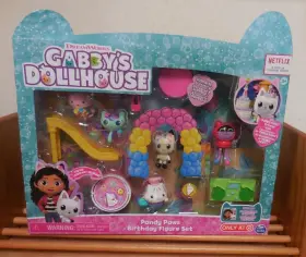 6061578 Spin Master 778988371084 Gabby S Dollhouse Pandy Paws Birthday Figure Set Netflix Dreamworks