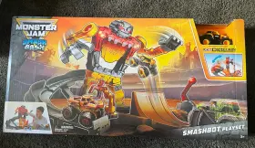 B00db1l59u Spin Master Monster Jam Playset Smash And Bash Truck New In Box