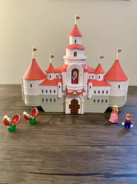 417154 Super Mario Bros. The Movie Mushroom Kingdom Castle Playset W And Peach