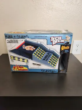 13824 Tech Deck Rail And Stairs Skatepark Plus Boards Skaters