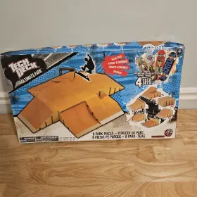 20049910 Tech Deck Ultimate Park Value Pack 8 Pieces 4 Boards New Open Box 2011 Read