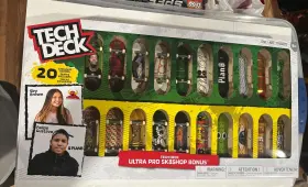 Sk8shop Tech Deck 681147024366 Ultra Pro Bundle Exclusive 20 Skateboard Set Fingerboard