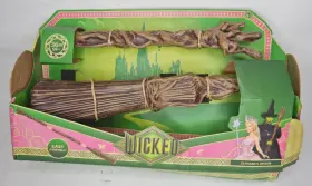 The Noble Collection 849421010188 Wicked Elphabas Broom Officially Licensed 36 Inch Tattered Box
