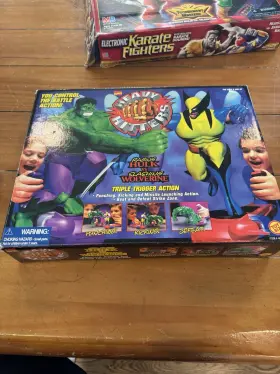 48611 Toy Biz Vintage Marvel Hulk Vs Wolverine Playset 1996 Triple Trigger Action Figures
