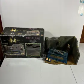 37331 Toy Island The Mummy Alter Electronic Re-animation Playset Lights 1998 Read