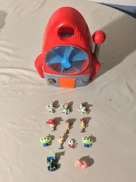 Gjh65 Toy Story Pizza Planet Minis Mania Slot Machine Rocket Storage With Figures