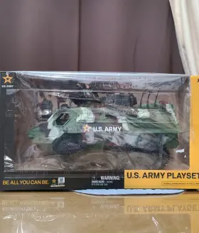 Us-plyst15 U.s. Army & Silverstar Nyc Llc 840153838019 Playset Armoured Personal Carrier Soldier Force 939 Power New