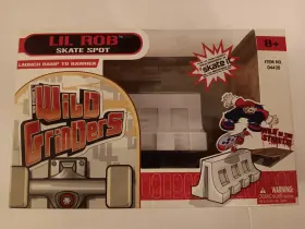 04430 Wild Grinders Griders Lil Rob Skate Spot Fingerboard Playset Launch Ramp To Barrier