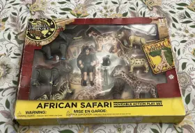 World Passport 092389104516 African Safari Moveable Action Play Set Missing Sword 10 Pieces