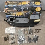 Pirates Of The Caribbean Dead Mans Chest Ultimate Black Pearl Playset Zizzle Used. Price: $147.02.
