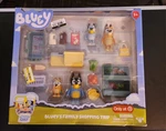 Moose Enterprise Bluey Family Shopping Trip Playset W/ Figures & Cart 3+ New. Price: $21.25.