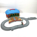 Thomas & Friends Train Take Along 2002 Learning Curve Roundhouse Tidmouth Shed+ Used. Price: $44.98.