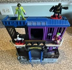 Imaginext, Dc Comics, Gotham City Jail And 4 Figures, 2012 Used. Price: $38.50.