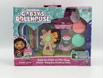 Spin Master Gabby's Dollhouse Craft-a-riffic Room With Cat Figure 6064150 New. Price: $35.00.